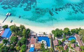 อาคีรา หลีเป๊ะ รีสอร์ท